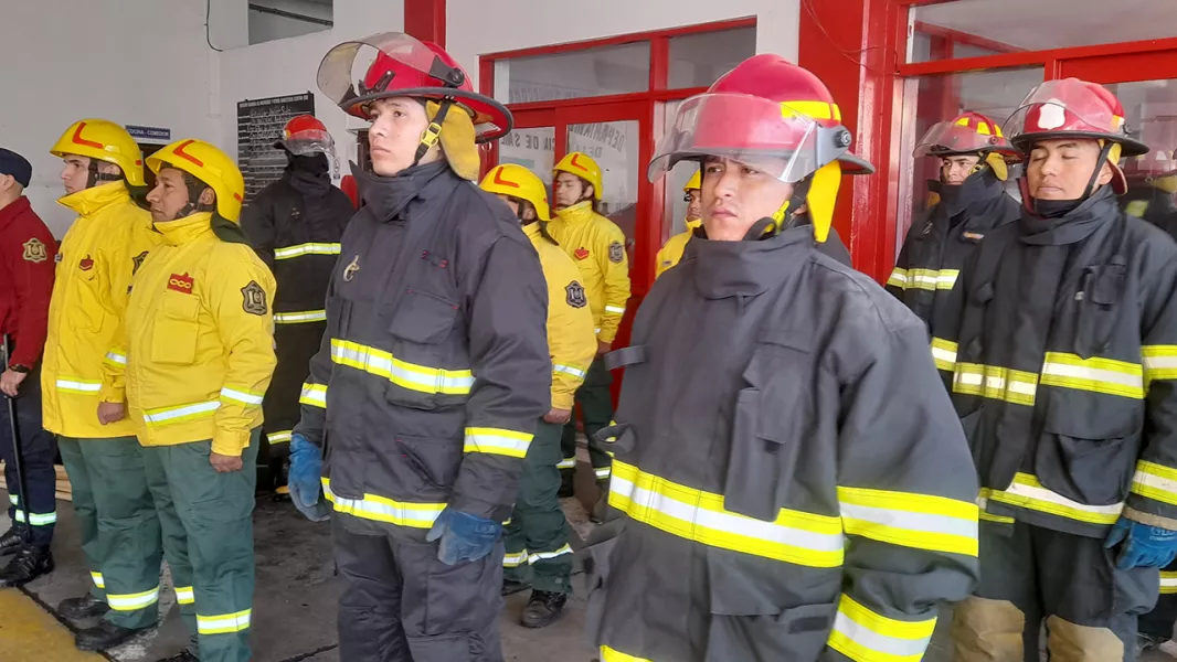 13006-la-direccion-bomberos-recibio-nuevo-equipamiento-para-la-lucha-contra-incendios