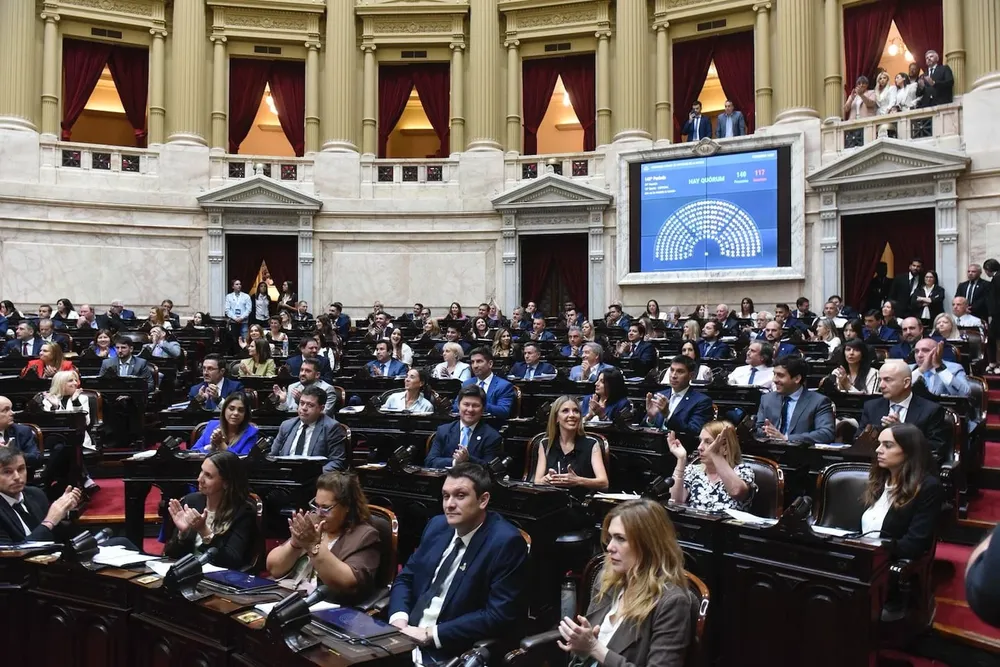 sesion-diputados-bloque-de-la-libertad-avanza-durante-el-tratamiento-del-presupuesto-2026-foto-camara-de-diputados-E4BNVNLRO5GA3CZTOXO4PCKR5M