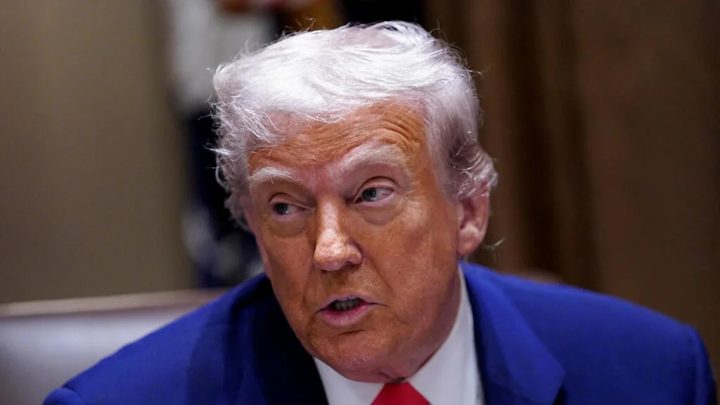 w1024-p16x9-2025-04-10T223921Z_1750925685_RC25VDAVV5Z1_RTRMADP_3_USA-COURT-TRUMP-MIGRATION